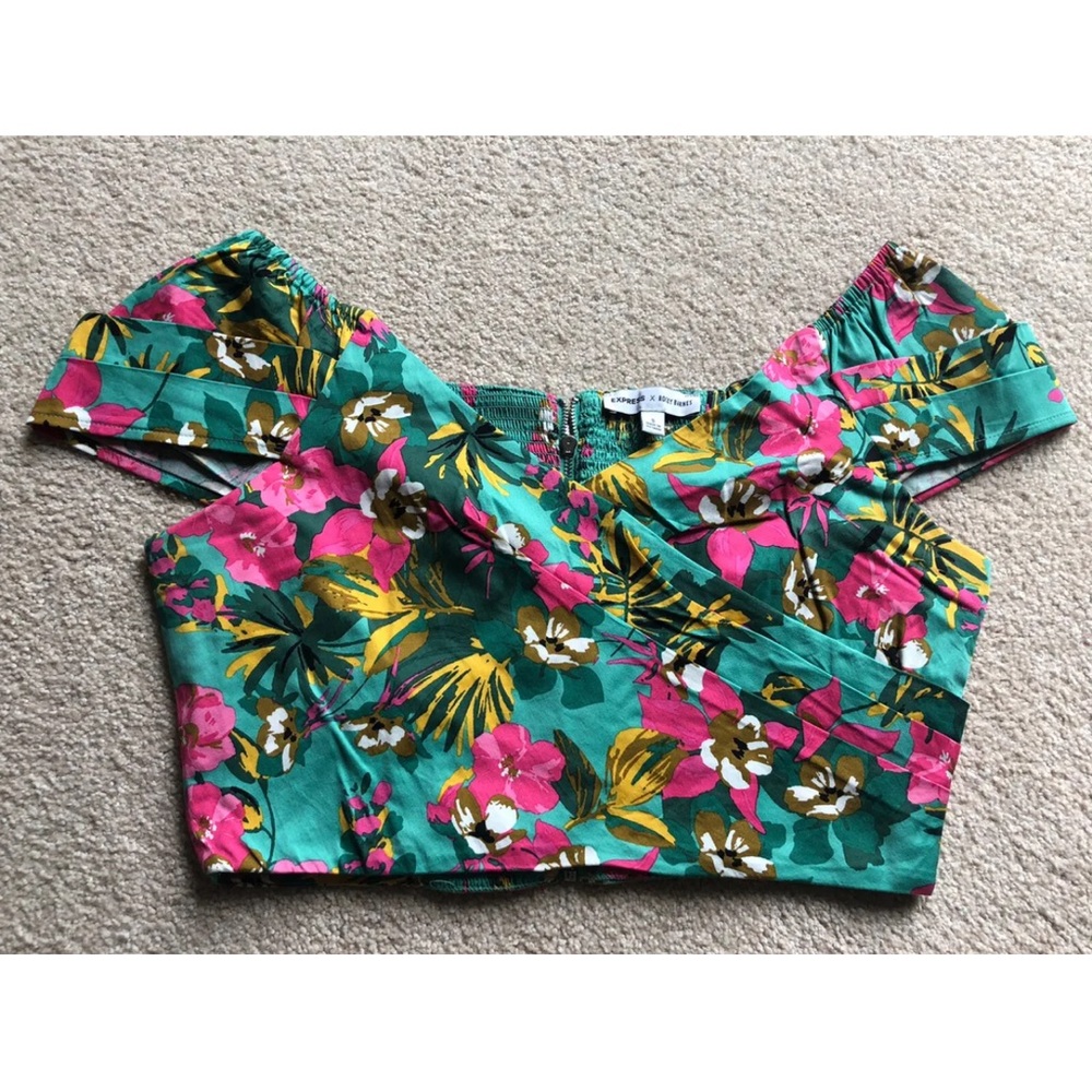 New Express Womens Rocky Barnes Floral Print Crop Cropped Knit Top Size Small